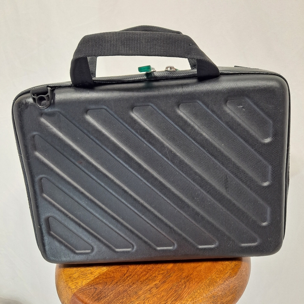 Thule Black Hard Shell Computer Case - image 2